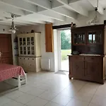 Casa vacanze Corps De Ferme Spacieux Avec Grand Jardin, 10 Personnes