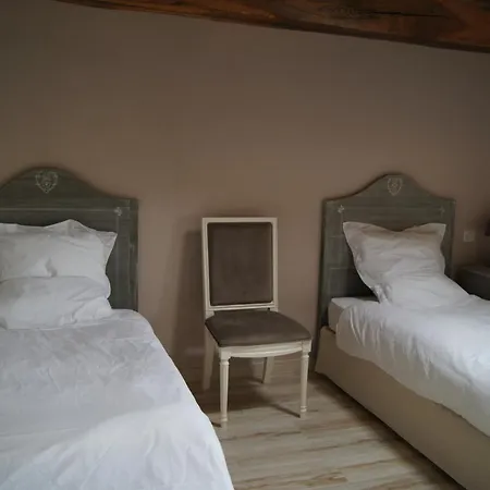 Corps De Ferme Spacieux Avec Grand Jardin, 10 Personnes 度假居 莱居永叙尔维