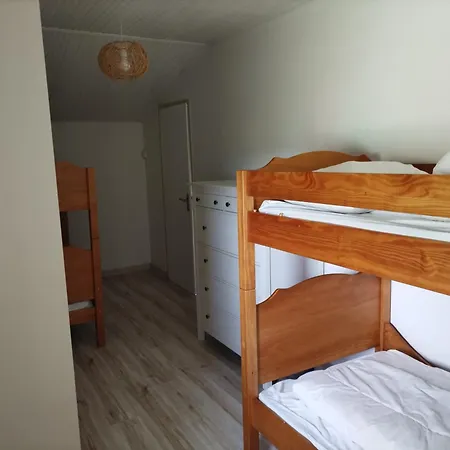 بيت للعطل Corps De Ferme Spacieux Avec Grand Jardin, 10 Personnes