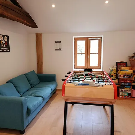 Maison De Vacances Spacieuse Avec Grand Jardin, 10 Personnes Entre Terre Et Mer Ferienhaus LʼAiguillon-sur-Vie