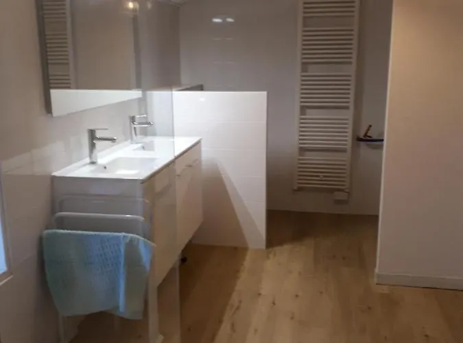 度假居 Corps De Ferme Spacieux Avec Grand Jardin, 10 Personnes *